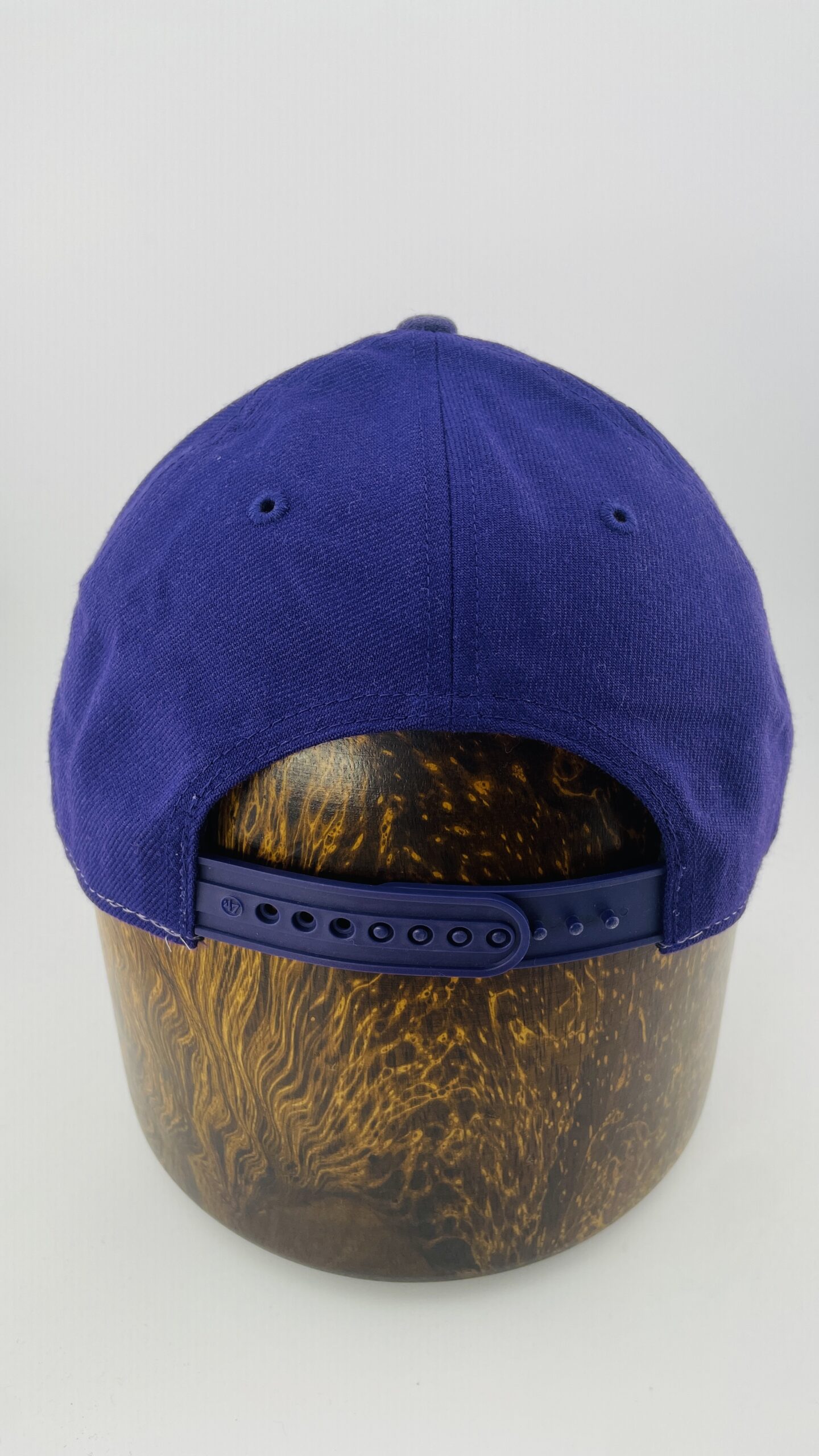 '47 Brand Los Angeles Lakers Logo Purple - Image 3