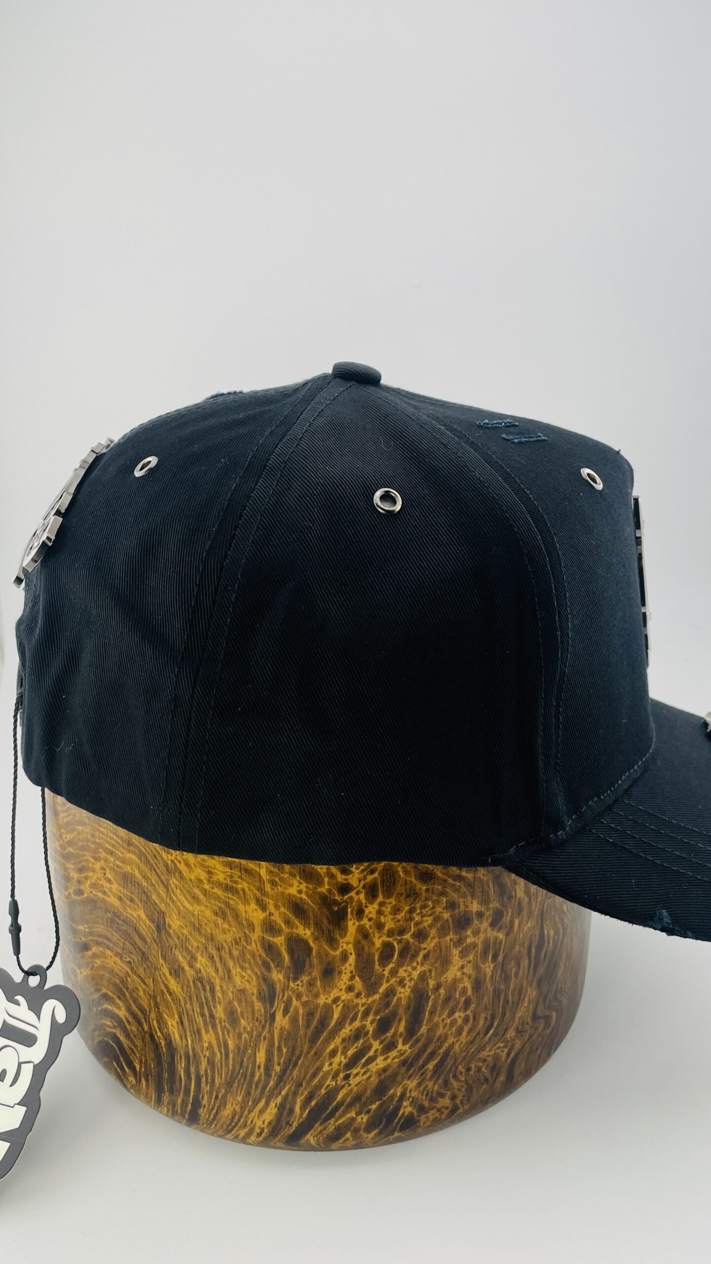 Dandy LA Metal Badge Snapback - Image 6