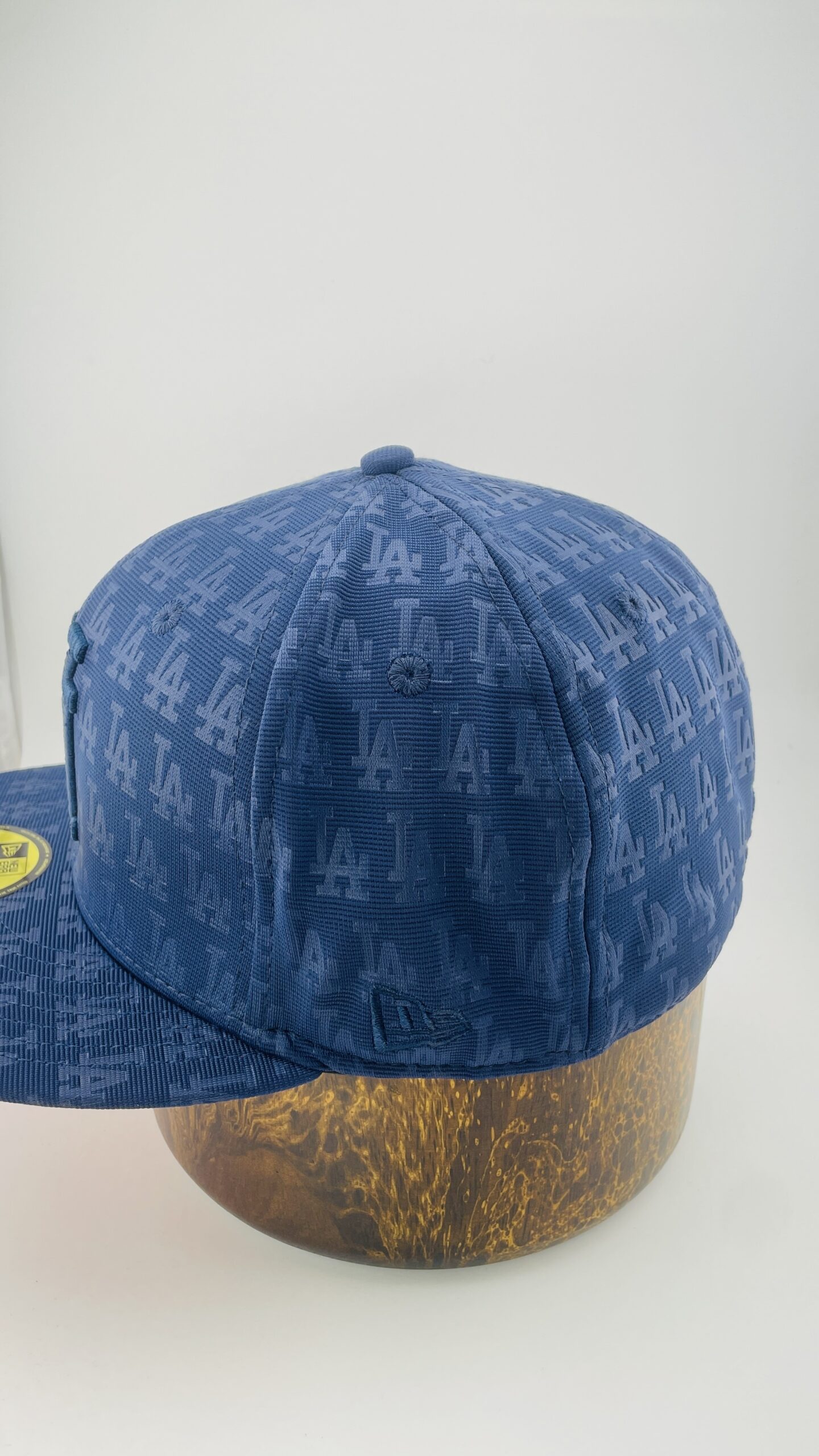 New Era Los Angeles Dodgers Logo Print Blue Logo Upside down 59FIFTY - Image 4