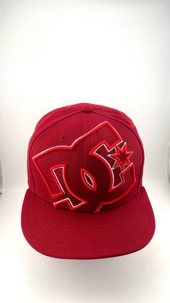 DC Shoes Oversized Logo Maroon Snapback