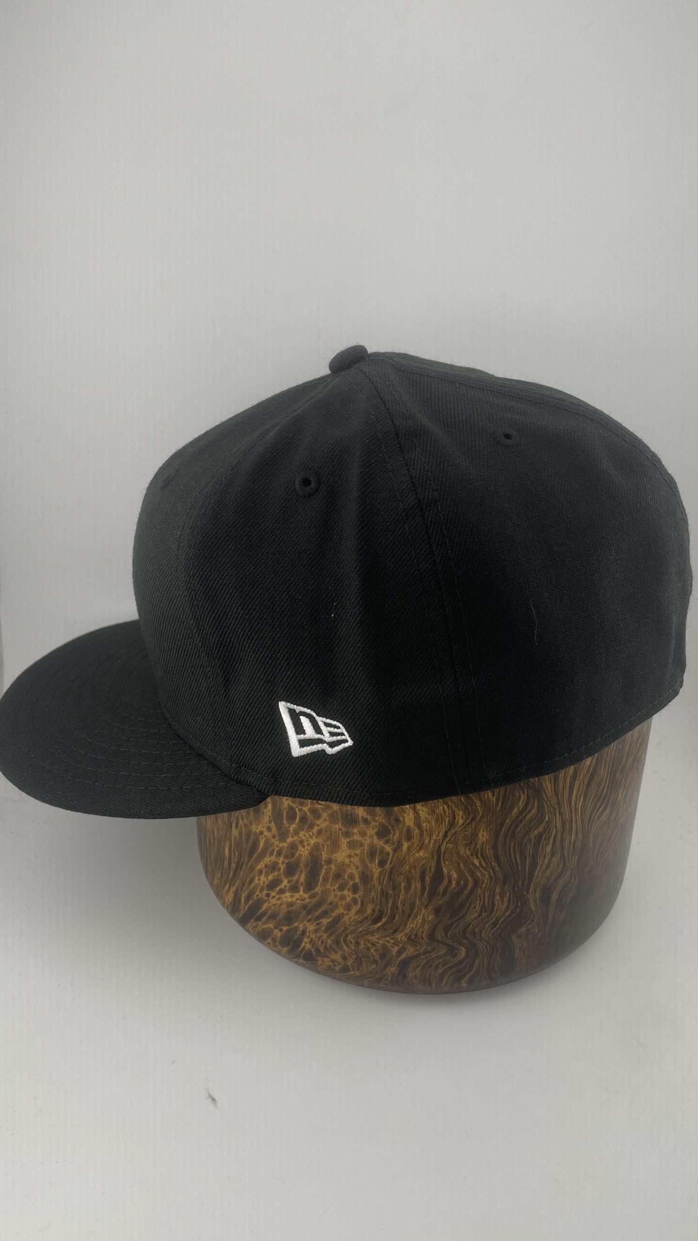 New Era Disney Mickey Mouse Black 59FIFTY - Image 4