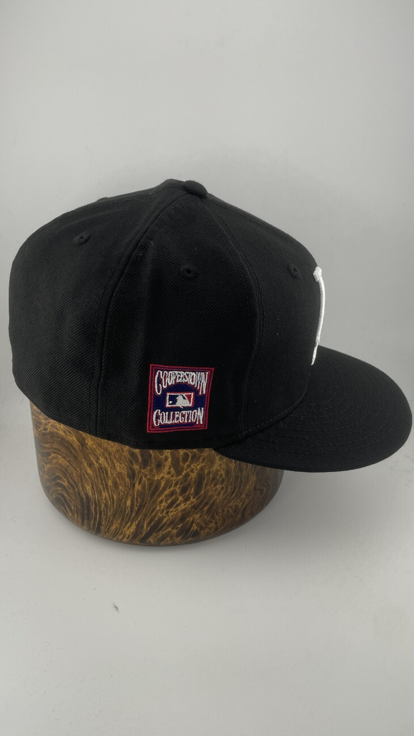 New Era Los Angeles Dodgers Side Patch Black 59FIFTY - Image 4