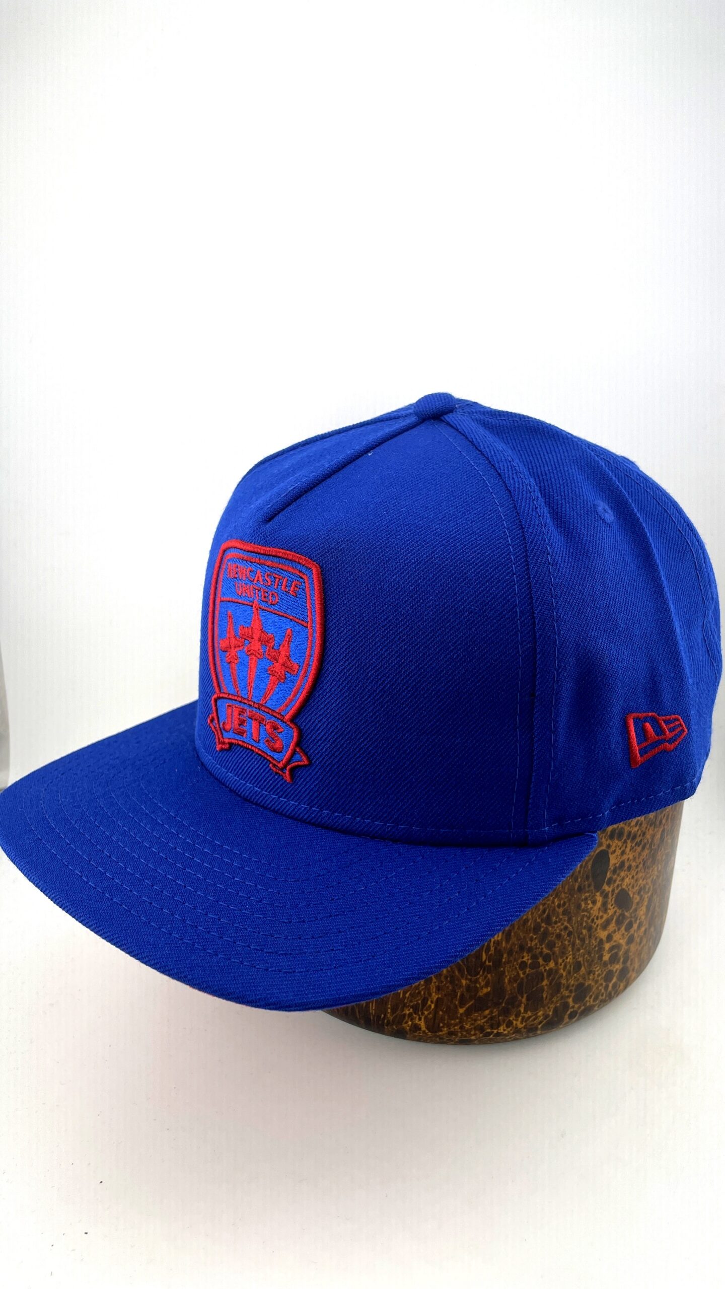 New Era Newcastle Jets Club Crest Royal Red 9FIFTY - Image 5